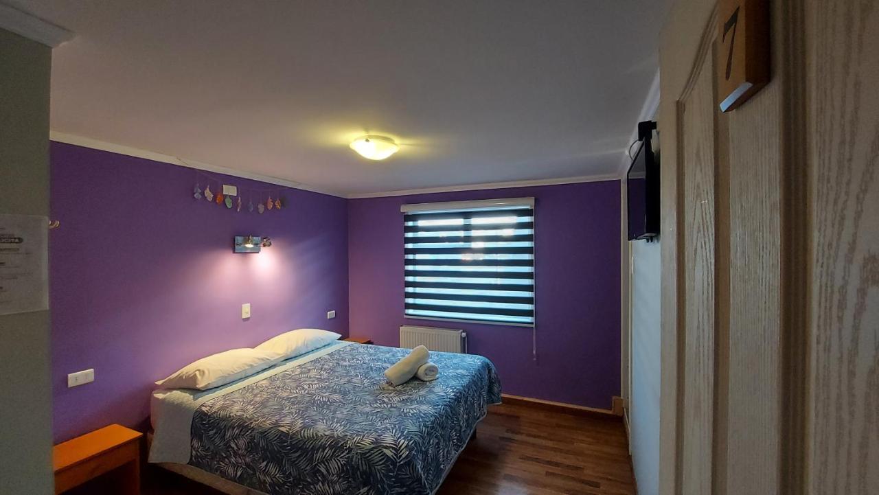 Hostal La Base ปวยร์โตนาตาเลส ภายนอก รูปภาพ