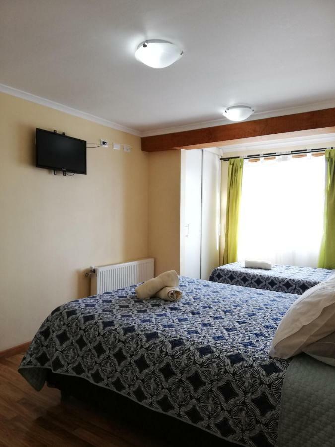 Hostal La Base ปวยร์โตนาตาเลส ภายนอก รูปภาพ